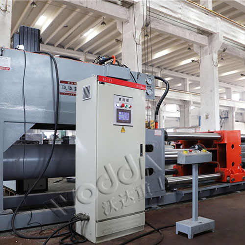 卧式(shi)液壓機