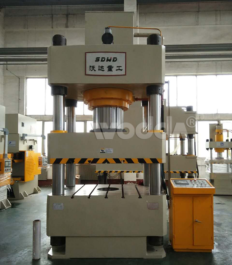 500噸(dun)四柱液(yè)壓機