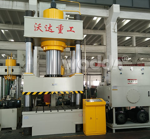 800t四柱(zhu)液壓機