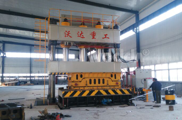 拉伸(shēn)成型液(ye)壓機 拉伸成(cheng)型液壓(yā)機