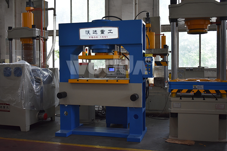 框架式液(yè)壓機