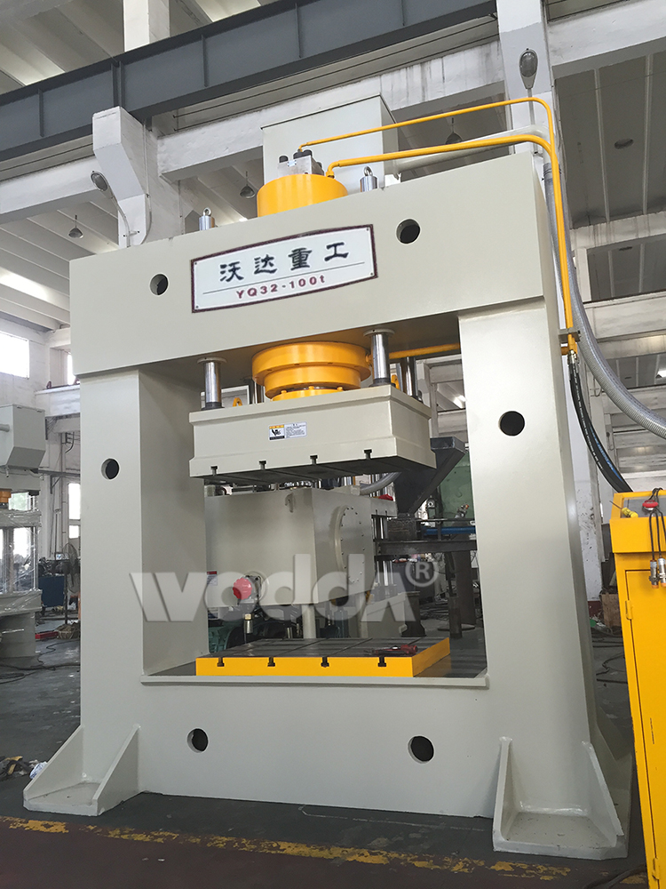 250噸龍(lóng)門液壓(ya)機