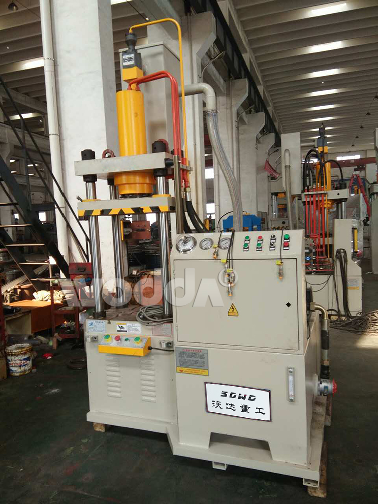 40噸連(lián)體四柱液壓(yā)機