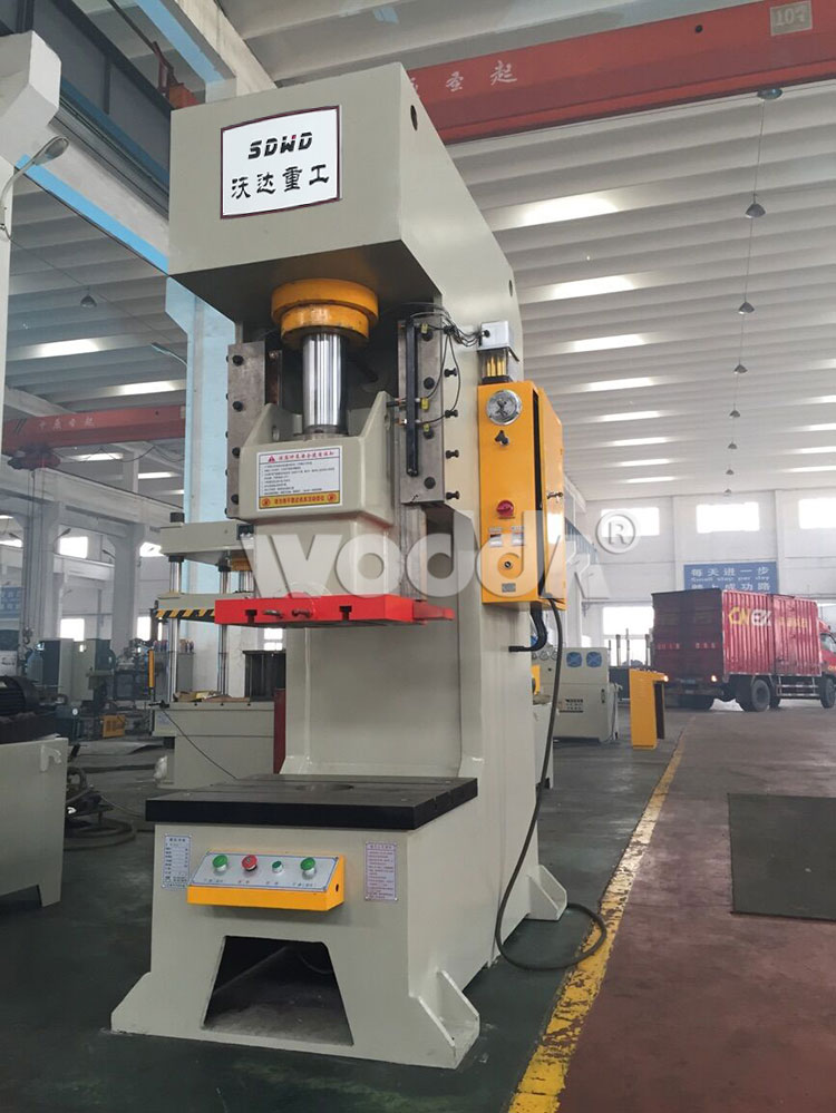 滑(huá)塊導軌沖床(chuáng)