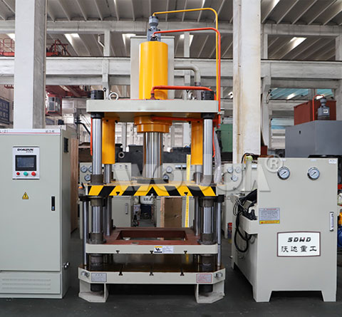 100T四梁(liáng)四柱液壓機(ji)