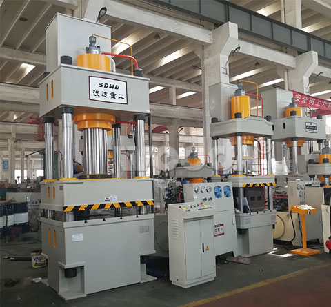 315噸(dūn)四柱液壓機(jī)