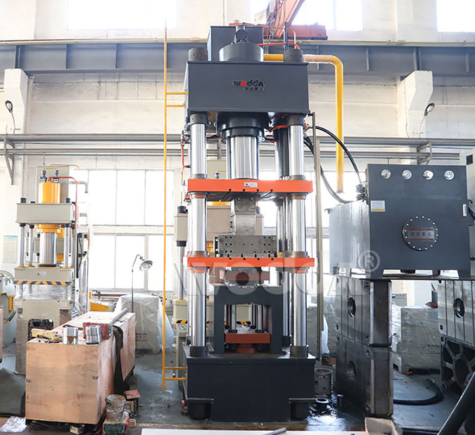 630噸匣缽成型(xíng)液壓機 630噸匣缽成型液(yè)壓機