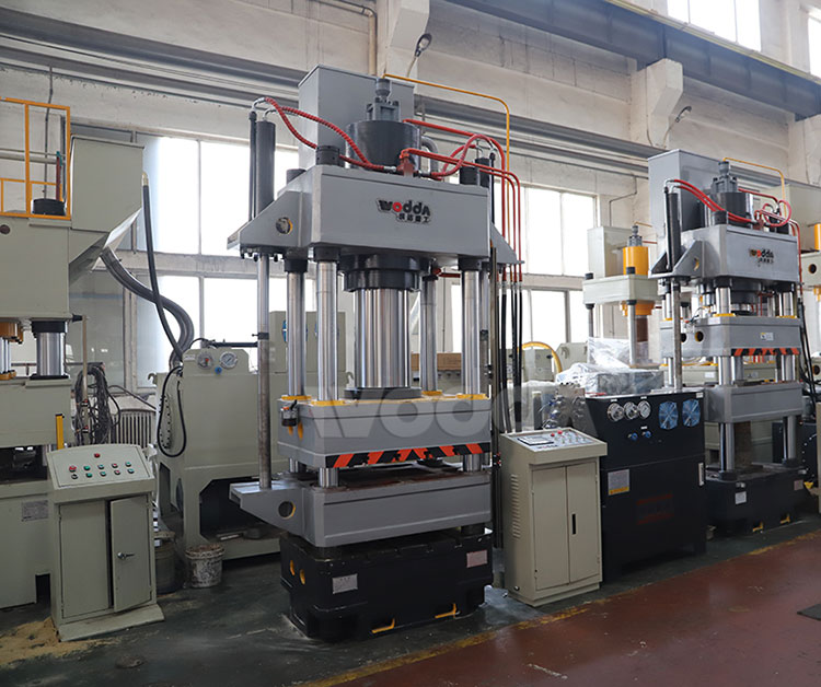 四(sì)柱液壓機(jī) 四柱(zhu)液壓機