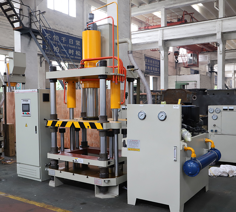 電磁爐(lu)隔熱圈液(yè)壓機