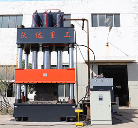 1800噸(dun)三梁四柱液壓機(jī)