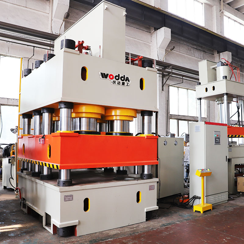 鋼木門(mén)壓花機(ji)