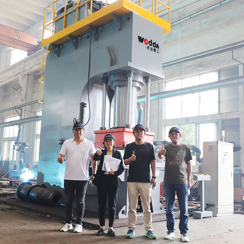 單柱液(yè)壓機