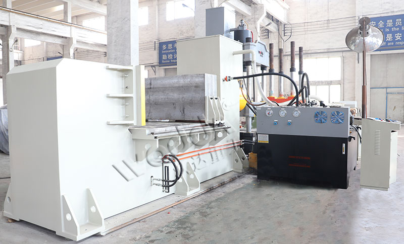 500噸卧(wò)式單柱(zhù)液壓機(ji) 500噸卧式(shi)單柱液(ye)壓機