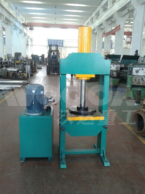 小型液壓機 小(xiǎo)型液壓機