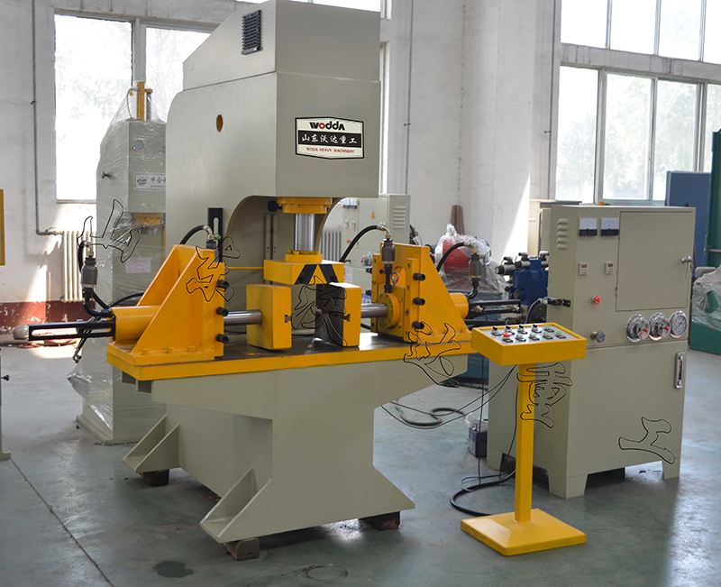 單柱液(yè)壓機 單(dan)柱液壓(ya)機