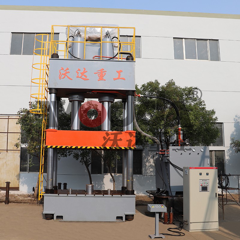 四(si)柱油壓(yā)機 四柱(zhù)油壓機(ji)