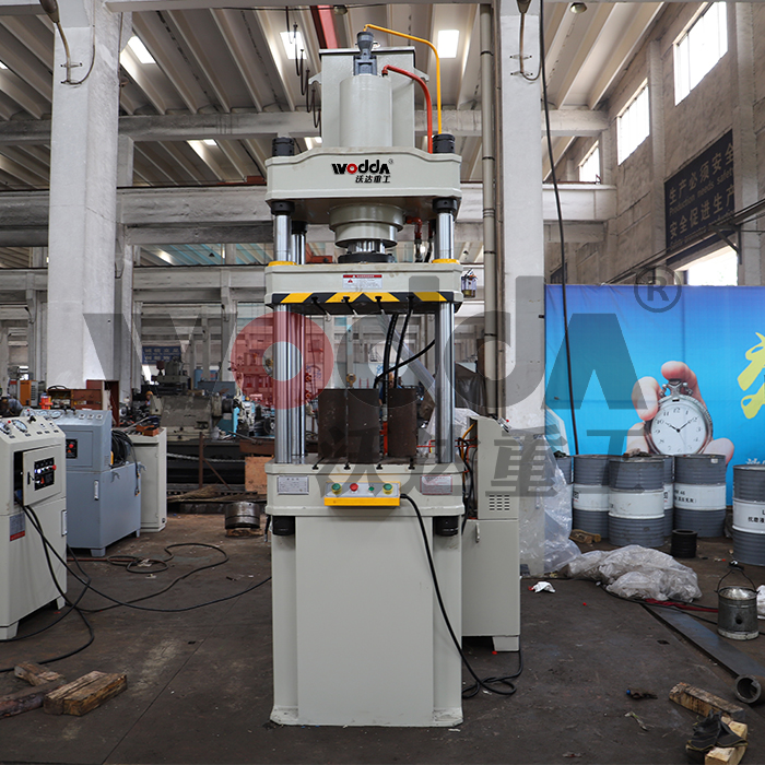 拉伸(shēn)液壓機 拉伸(shen)液壓機