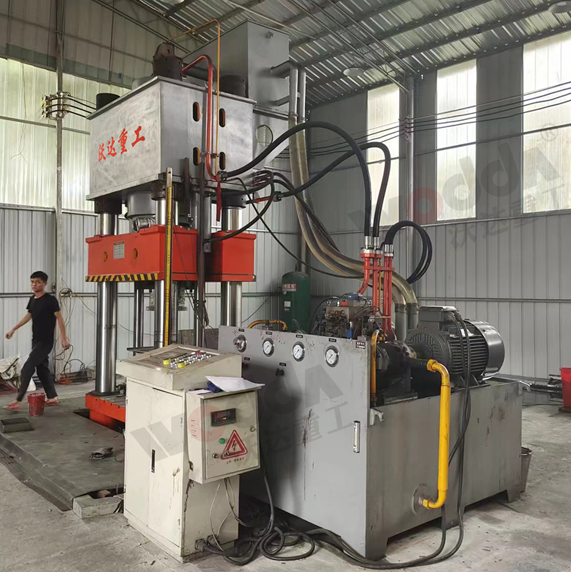 1000噸匣缽成型液壓(yā)機 1000噸匣缽成型液(ye)壓機