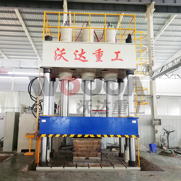 玻璃鋼(gang)淨水槽成(chéng)型液壓機(jī) 玻璃鋼淨(jing)水槽成型(xíng)液壓機