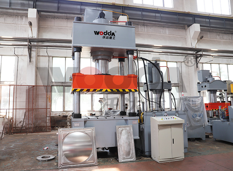 四柱拉伸(shēn)液壓機價格多少(shǎo)錢