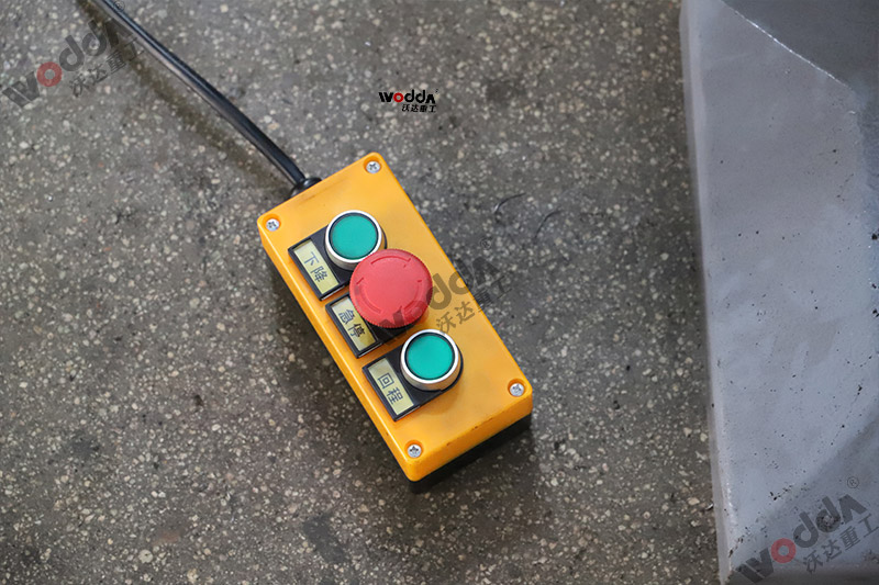 500噸(dūn)拉伸液壓(ya)機急停控(kòng)制按鈕 500噸(dūn)拉伸液壓(yā)機急停控(kong)制按鈕