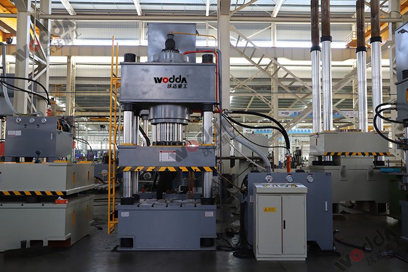 630噸拉伸(shen)液壓機