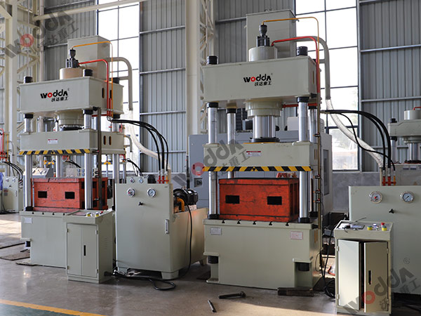 200噸(dun)拉伸液(ye)壓機 200噸(dun)拉伸液(yè)壓機