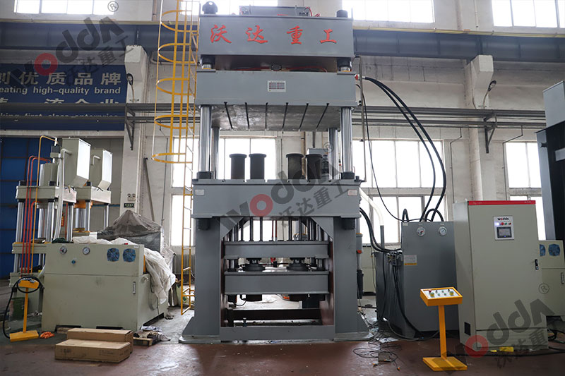 單動薄(bao)闆拉伸液壓機(jī) 單動薄闆拉伸(shen)液壓機