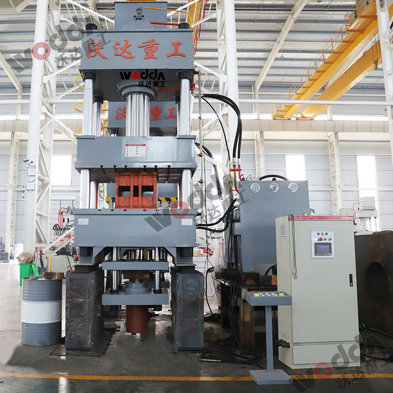 315噸(dun)拉伸液(ye)壓機 315噸(dūn)拉伸液(yè)壓機