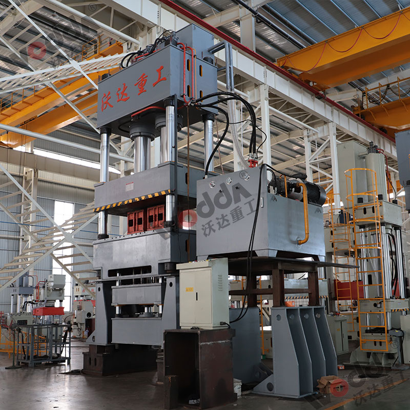 1000噸拉(lā)伸液壓機(jī) 1000噸拉伸液(yè)壓機