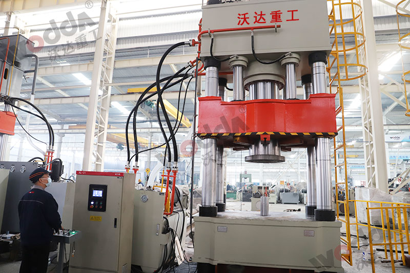 800噸封(fēng)頭拉伸液壓(ya)機 800噸封頭拉(la)伸液壓機