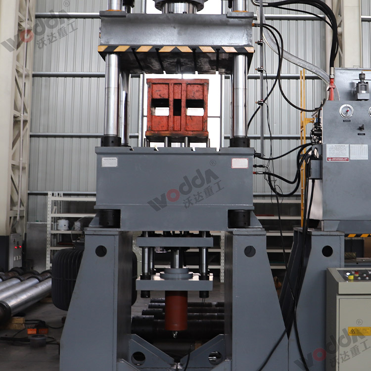 400噸液壓(ya)機(多頂杆(gǎn)) 400噸液壓機(ji)(多頂杆)