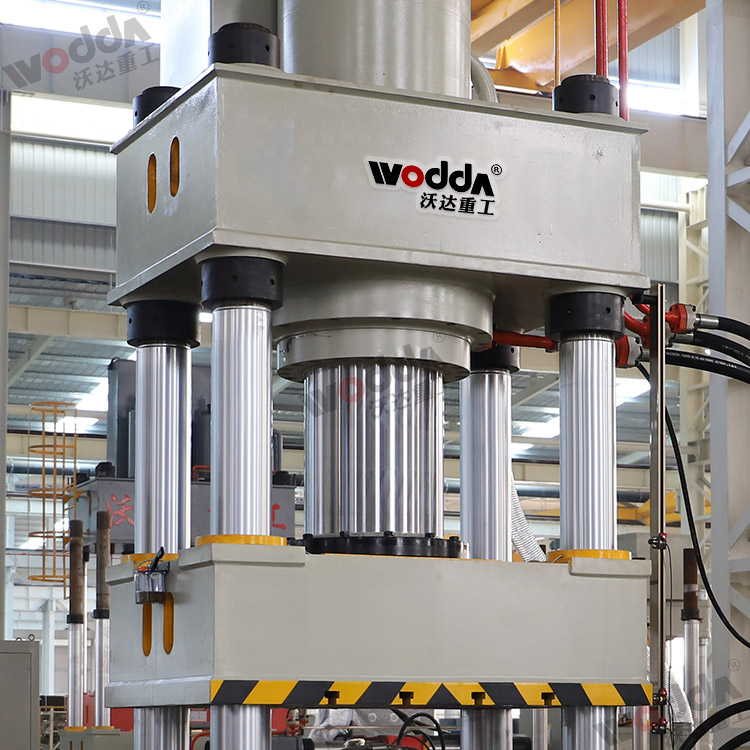 500噸拉伸液壓(yā)機(四柱) 500噸拉(la)伸液壓機(四(si)柱)