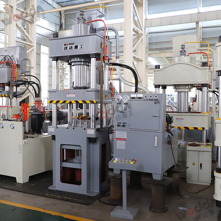 200噸多頂杆拉(lā)伸液壓機(圖1) 200噸(dun)多頂杆拉伸液(yè)壓機(圖1)