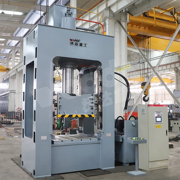 250噸(dūn)框架式(shi)拉伸液(ye)壓機(圖(tu)2).jpg 250噸框架(jia)式拉伸(shēn)液壓機(ji)(圖2).jpg