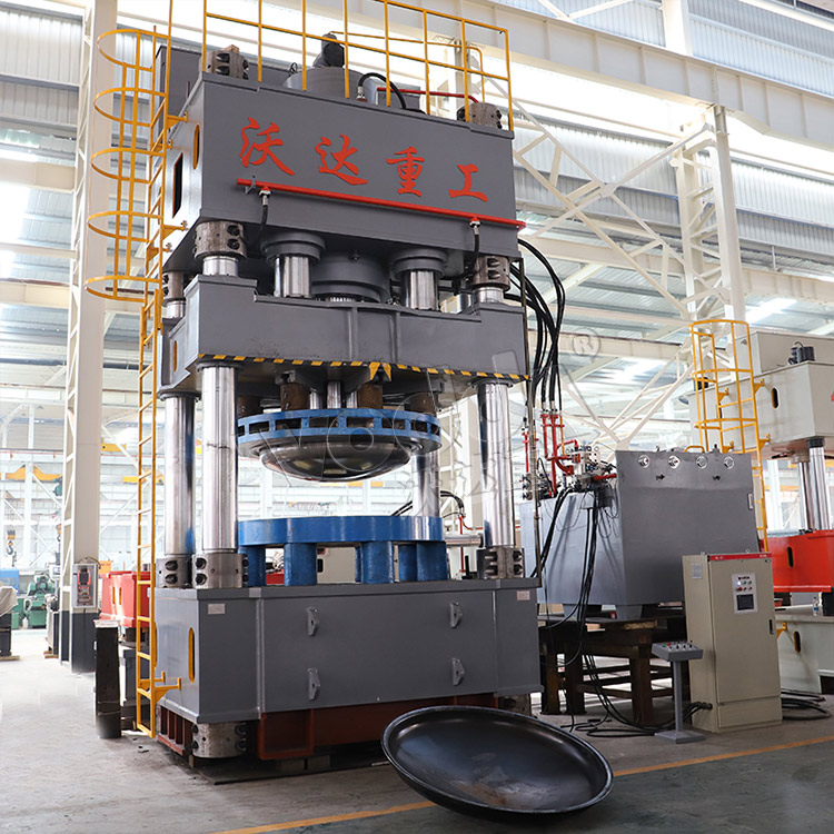 3000噸封頭(tou)液壓機 3000噸封(fēng)頭液壓機