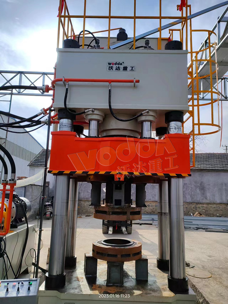 800噸封頭(tóu)拉伸液(yè)壓機 800噸(dun)封頭拉(la)伸液壓(yā)機