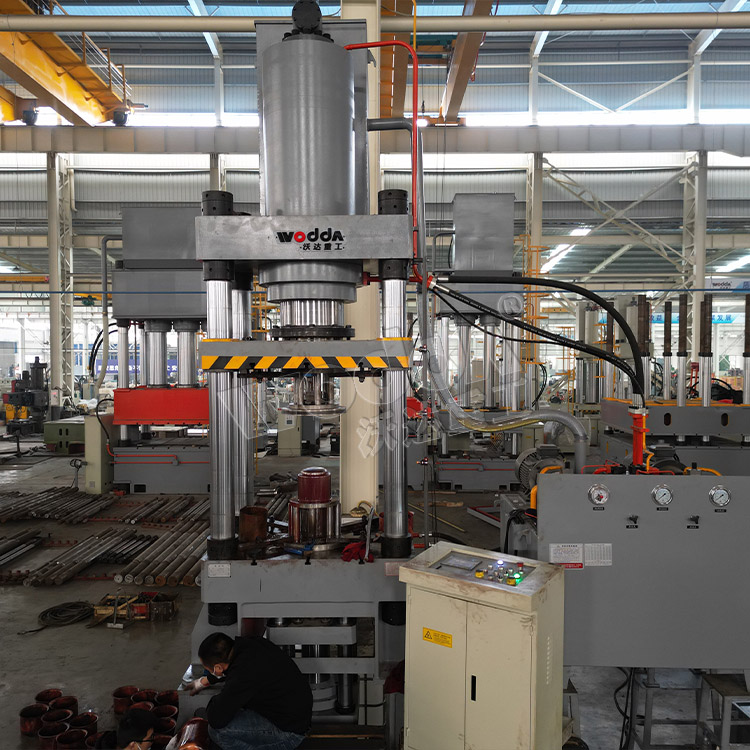 400噸(dun)金屬内膽拉伸(shēn)液壓機 400噸金屬(shǔ)内膽拉伸液壓(yā)機