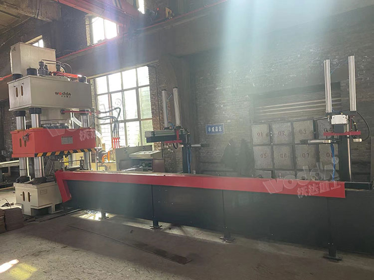 630噸錨(mao)杆托盤生(shēng)産線 630噸錨(mao)杆托盤生(shēng)産線