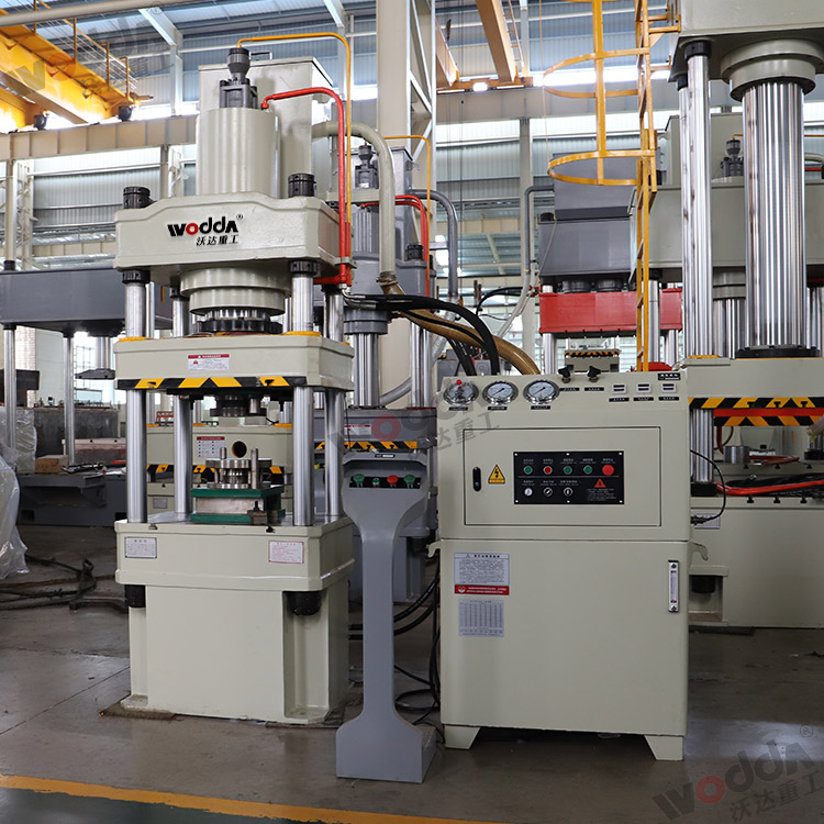 200噸下(xia)頂缸式拉(la)伸液壓機(jī) 200噸下頂缸(gāng)式拉伸液(ye)壓機