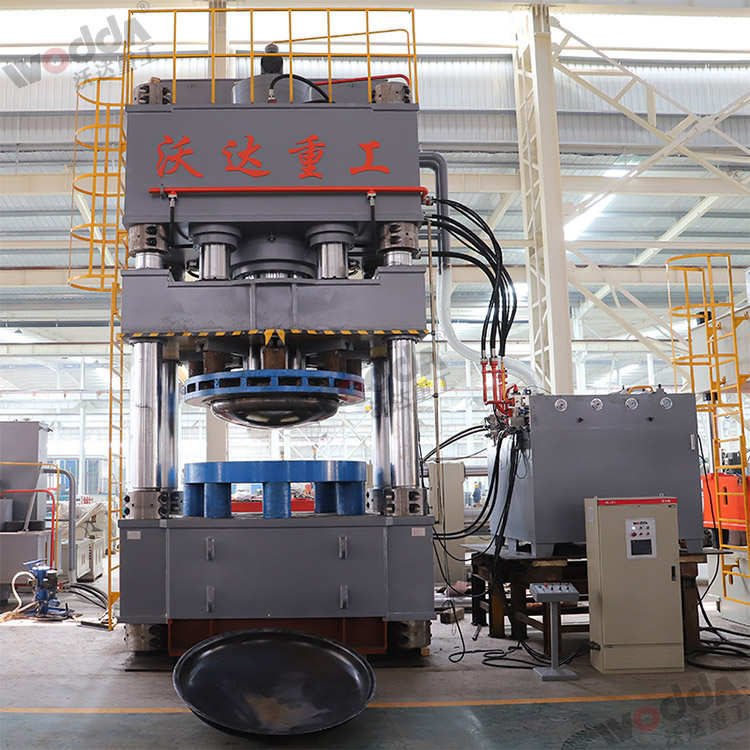 3000噸(dun)封頭拉伸(shēn)液壓機 3000噸(dūn)封頭拉伸(shen)液壓機