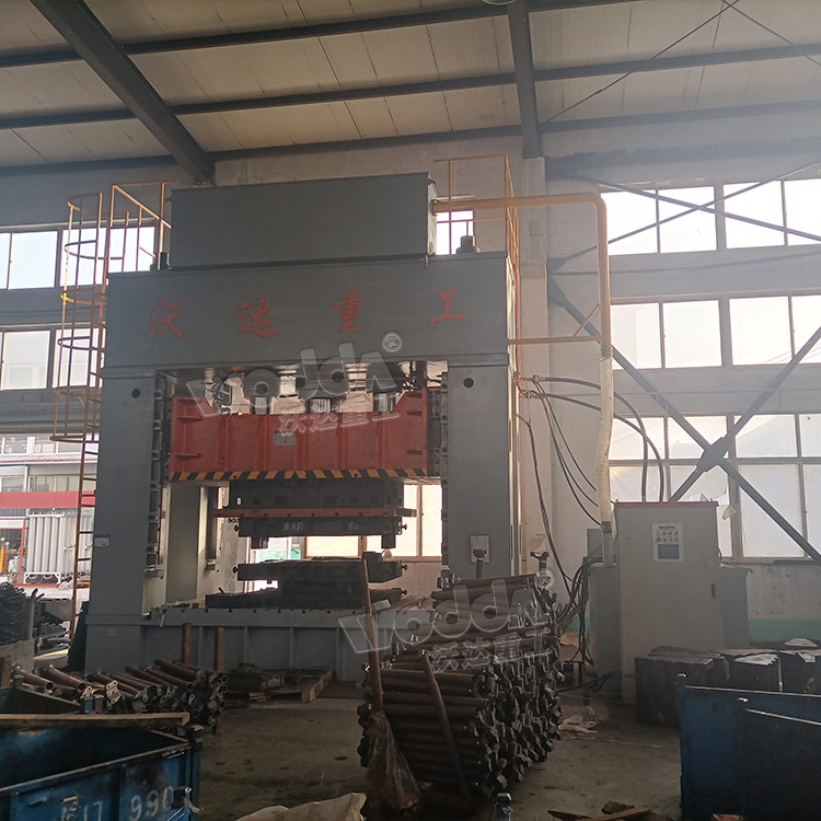 1000噸框架式汽(qi)車配件拉伸液壓(yā)機 1000噸框架式汽車(chē)配件拉伸液壓機(ji)