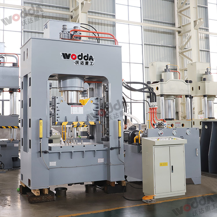 315噸(dūn)框架式拉伸機 315噸(dūn)框架式拉伸機