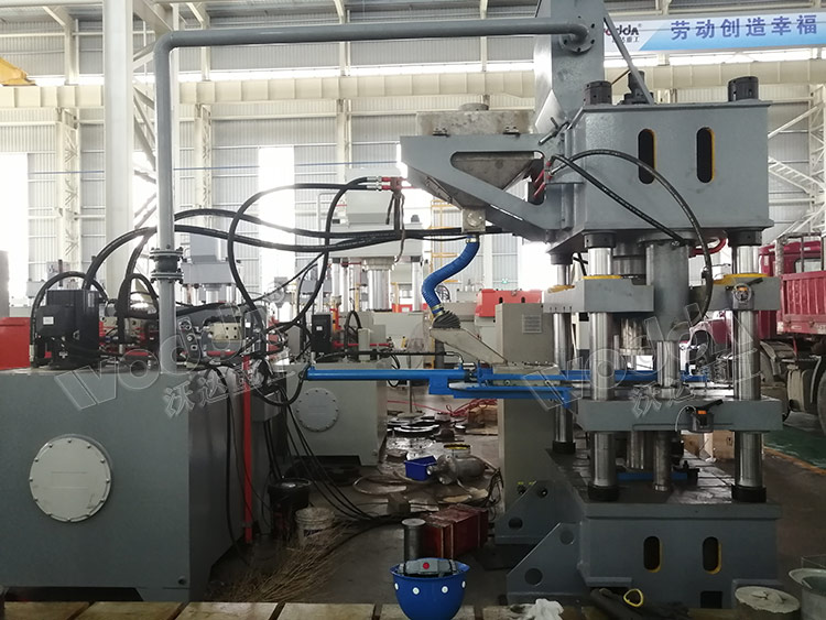 315噸粉末(mo)成型液(yè)壓機 315噸(dūn)粉末成(cheng)型液壓(yā)機