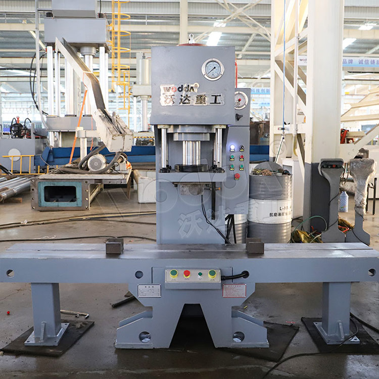 63噸單臂校(xiao)直機 63噸單臂(bi)校直機