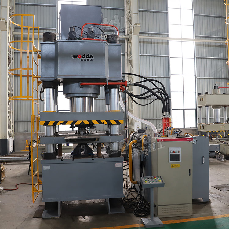 800噸鐵矽(xi)鋁磁芯(xīn)成型液(ye)壓機 800噸(dūn)鐵矽鋁(lǚ)磁芯成(chéng)型液壓(ya)機