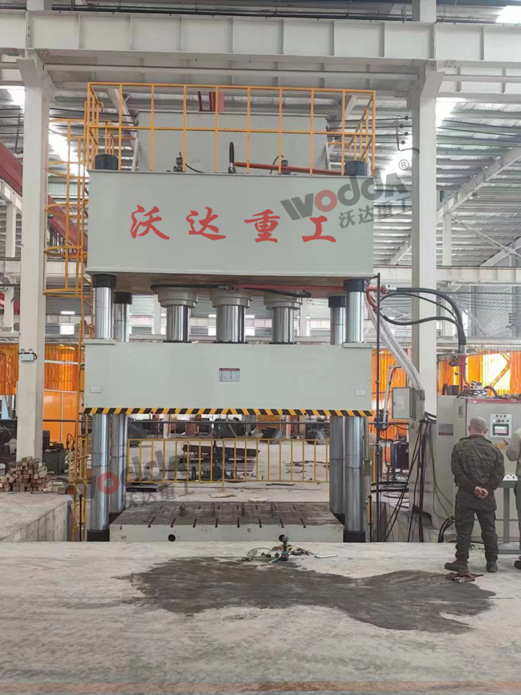 1000噸汽車(che)配件拉伸液壓(yā)機