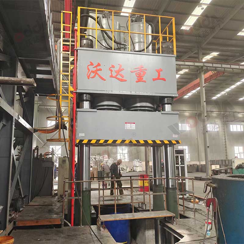 石(shi)墨坩埚液壓(ya)機 石墨坩埚(guo)液壓機