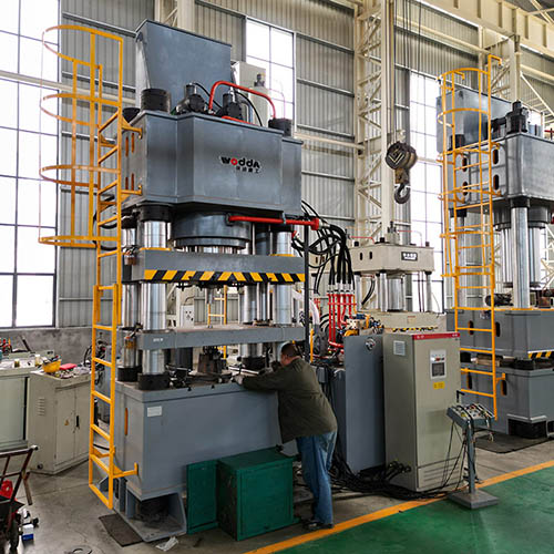 800噸鐵矽鋁(lü)磁芯粉末(mo)成型液壓(ya)機