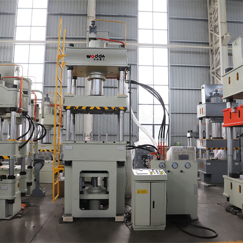 200噸(dun)拉伸液壓(yā)機（帶液壓(ya)墊）